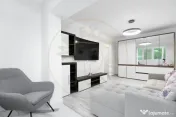 Apartament Gavana, 3 camere, etaj 1, renovat recent , zona P 