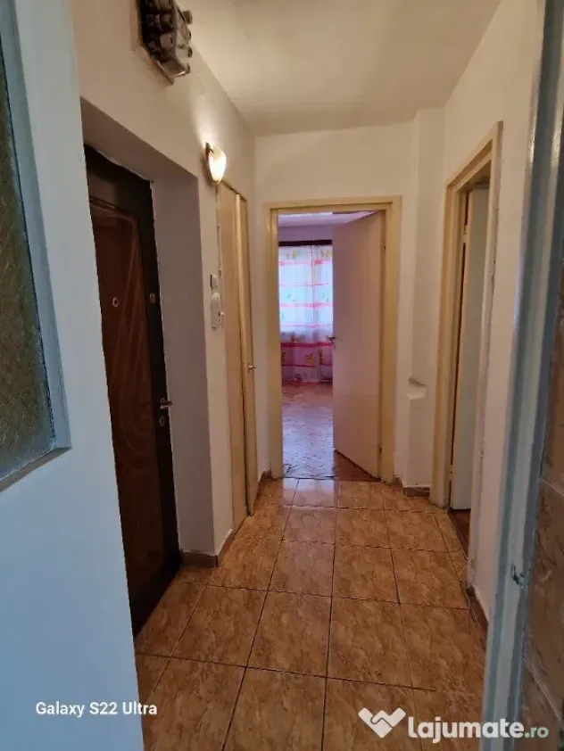 Proprietar, vand apartament 4 camere, nemobilat