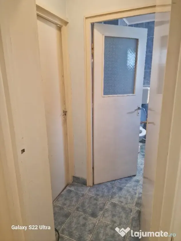 Proprietar, vand apartament 4 camere, nemobilat
