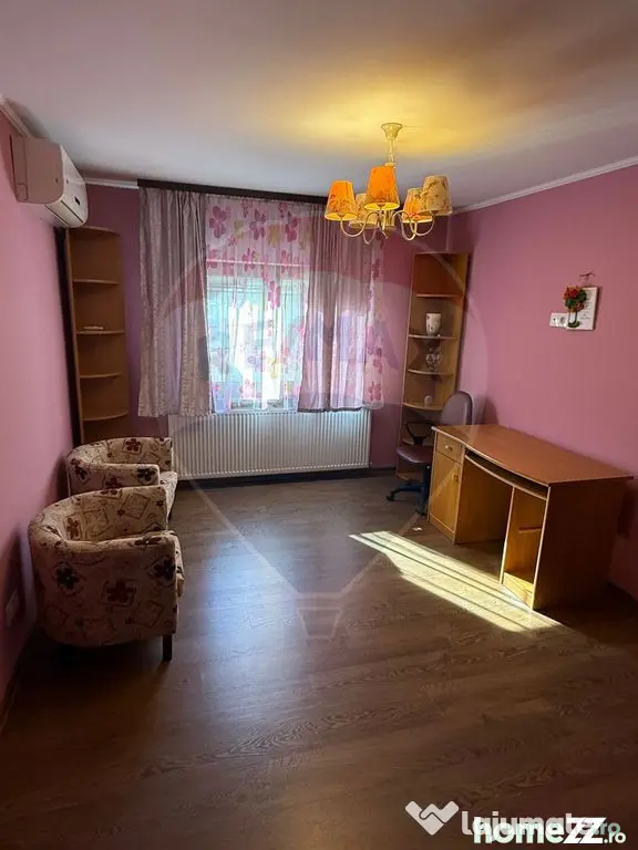PRIMA INCHIRIERE APARTAMENT 4 camere zona centrala
