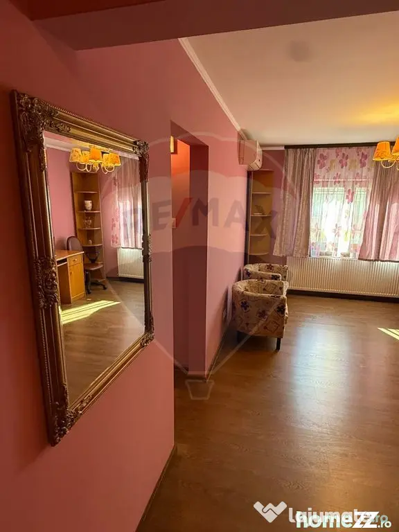 PRIMA INCHIRIERE APARTAMENT 4 camere zona centrala