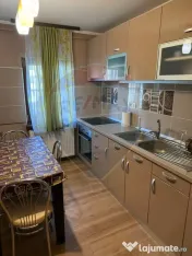 DE INCHIRIAT APARTAMENT 4 camere zona centrala 