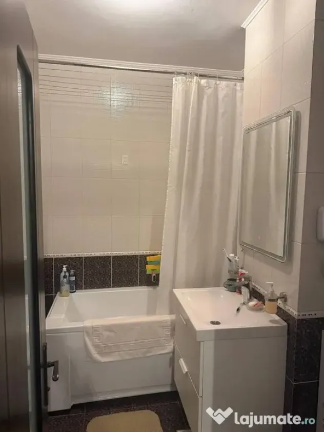 De vanzare apartament 2 camere Complex Vega, 120.000 euro