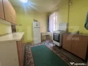 Apartament la casa, 1 camera, 37 mp, decomandat, gradina, Se