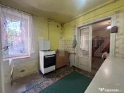 Apartament la casa, 1 camera, 37 mp, decomandat, gradina, Se