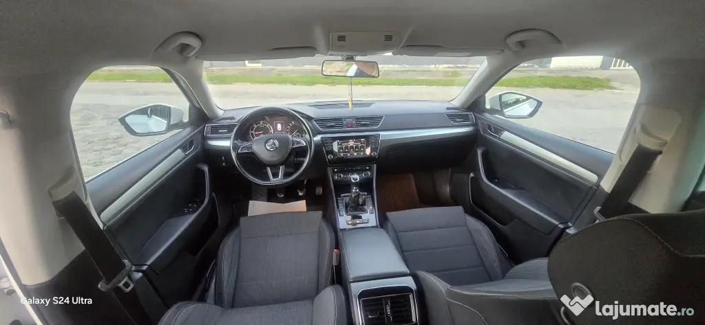Skoda Superb / 2016 / 2.0 Tdi / 150 cp/ clima/ navi/ pilot/ senzori/ leduri