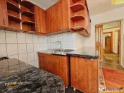 Apartament 3 camere cu doua grupuri sanitare, zona linistita 
