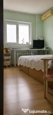 4 camere Chișinău decomandat, parcare, an 1981, 86 mp