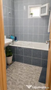 4 camere Chișinău decomandat, parcare, an 1981, 86 mp
