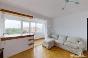 3 camere Câmpia Libertății, parcare, an 1966, 68 mp, reno