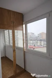 3 camere Câmpia Libertății, parcare, an 1966, 68 mp, reno