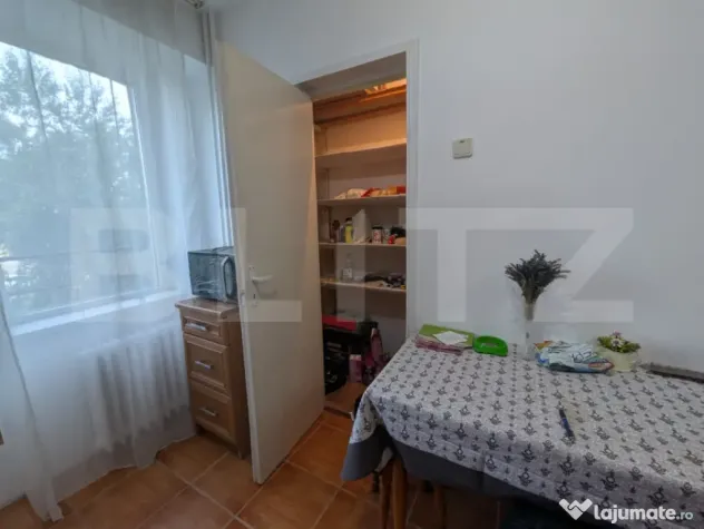 Apartament 3 camere, 2 băi, balcon generos-Cantemir