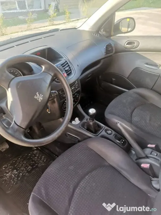 Peugeot 206+ Rate cu buletinul