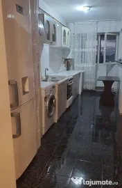 De inchiriat apartament 3 camere, Micro 20, 2100 lei 