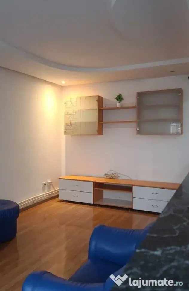 De inchiriat apartament 3 camere, Micro 20, 2100 lei