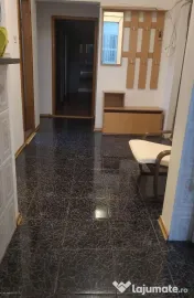 De inchiriat apartament 3 camere, Micro 20, 2100 lei 