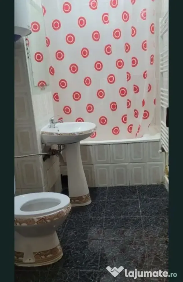 De inchiriat apartament 3 camere, Micro 20, 2100 lei