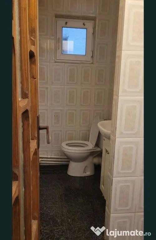 De inchiriat apartament 3 camere, Micro 20, 2100 lei