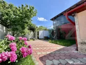 Casă individuală cu teren 1200 mp, zonă liniștită – G