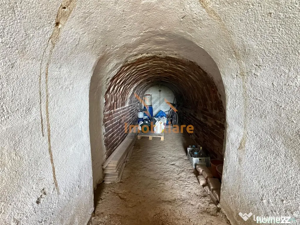 TEREN INTRAVILAN CU PIVNITA | 884 MP | ZONA EPISCOPIA | ORAD