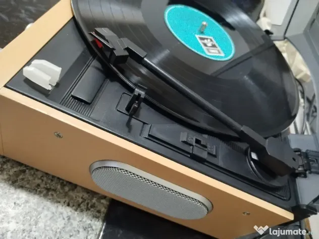 Pick-up cu radio stereo Watson