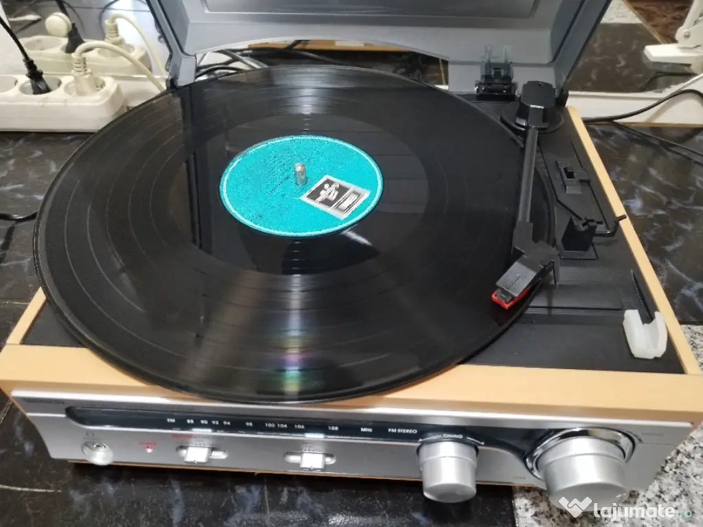 Pick-up cu radio stereo Watson