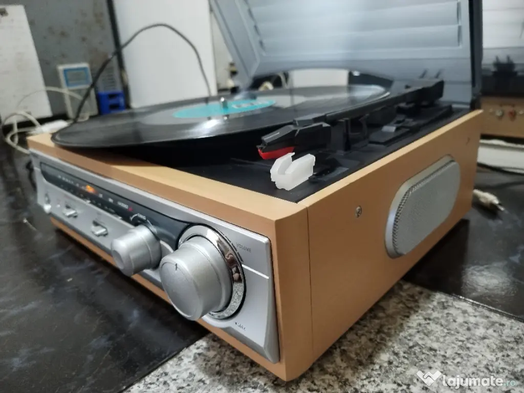 Pick-up cu radio stereo Watson