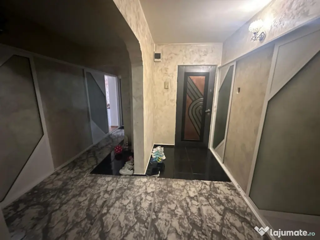 Apartament 4 camere de vânzare în Inel I | Mobilat și uti