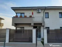 Casa tip duplex de vanzare