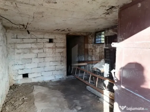 Casă la rRșu cu Livadă, Teren 1000 mp. Gemenea Brătule?
