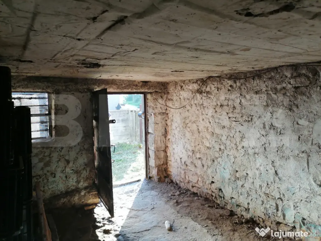 Casă la rRșu cu Livadă, Teren 1000 mp. Gemenea Brătule?