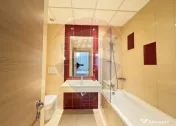 Apartament de inchiriat 3 camere, spatios, parcare Rin Gr... 