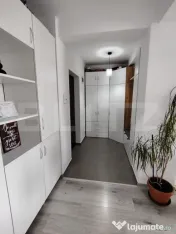 Apartament mobilat si utilat, parcare, zona Terra 