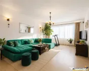 Vila distinctiva,2 intrari separate:locuire multifamiliala,a 