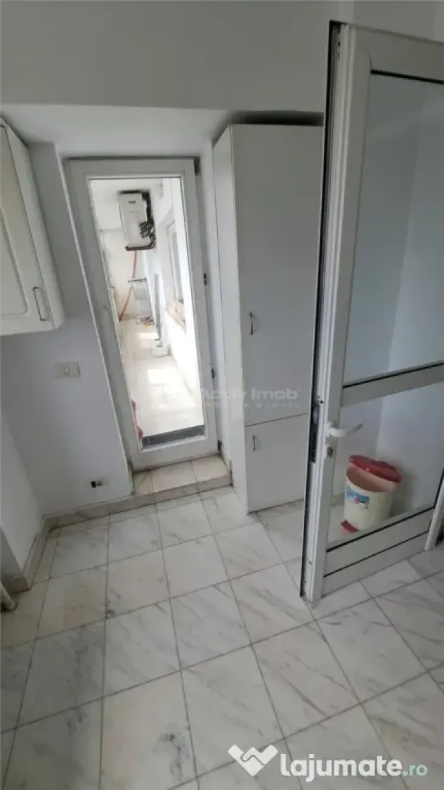 #206;nchiriere Apartament 3 camere Unirii Pia#539;a Alb#259;