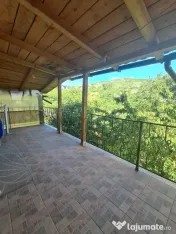 Casa compusa din 2 apartamente distincte, Tomesti