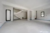 Casa se preda finisata - 4 bai -3 dormitoare - curte - parca 