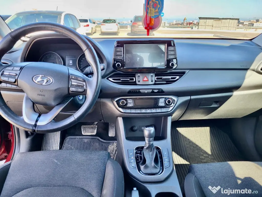Hyundai i30, benzina, cutie automata