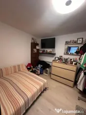 Casa de vanzare, 3 camere, situata in zona CET