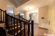 Casa TA de pe malul lacului Mogosoaia | Piscina | Deschidere