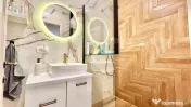 Apartament cu 3 camere, terasă de 77 mp și Jacuzzi, Zona C 