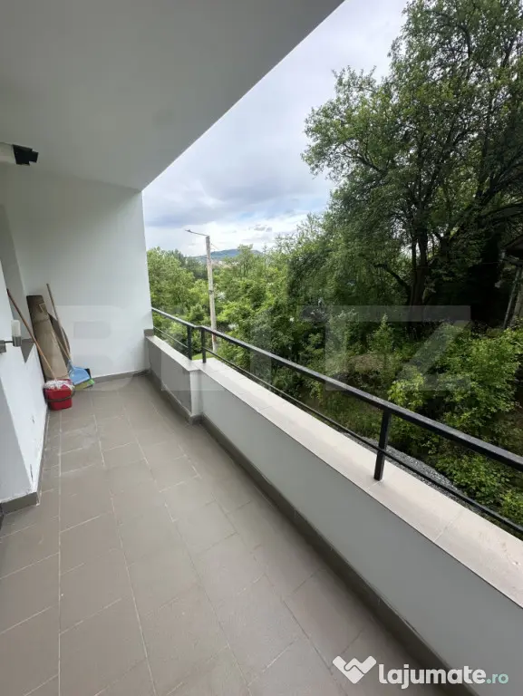 Apartament modern cu 2 camere de închiriat – complet mobi