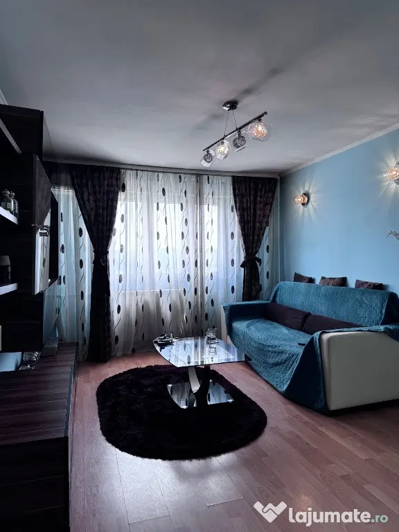 Inchiriez ap 2 camere+ parcare bld C-tin Brancoveanu, sector 4