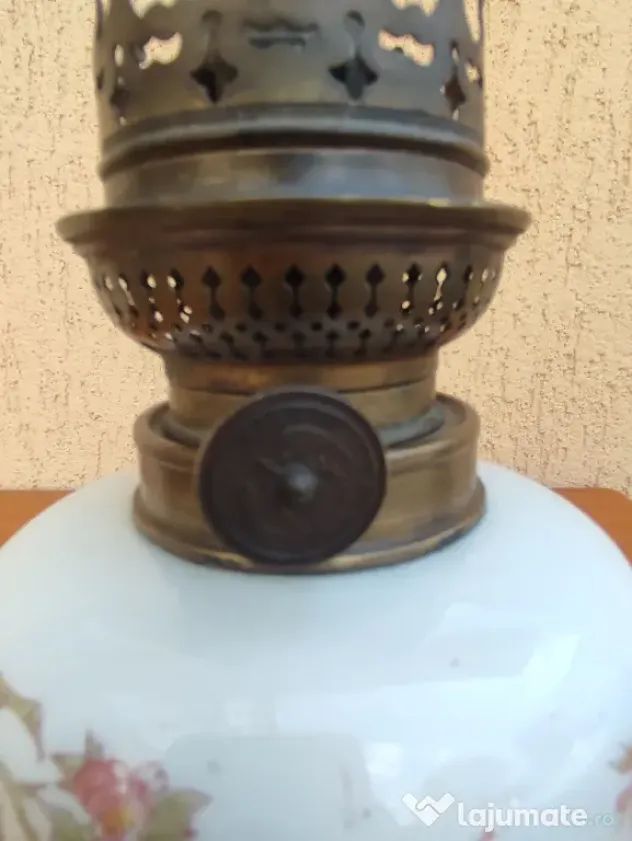 Lampă vintage porțelan