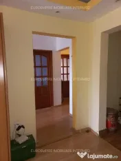 Apartament 3 camere de vanzare in Constanta 