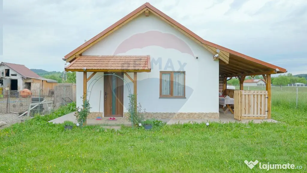 Teren Intravilan + Casa de vacanta Acris | Vama Buzaului ...