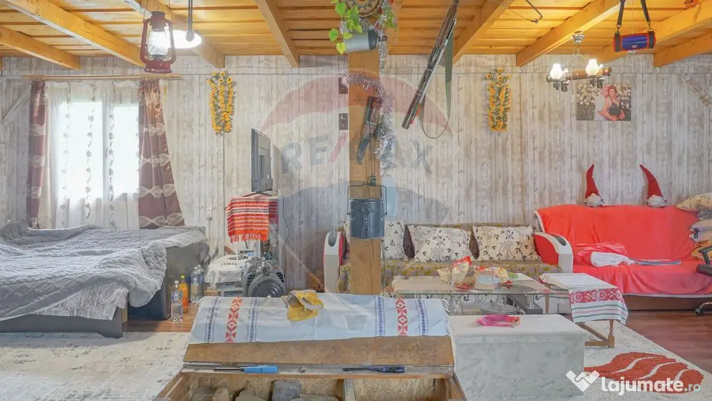 Teren Intravilan + Casa de vacanta Acris | Vama Buzaului ...