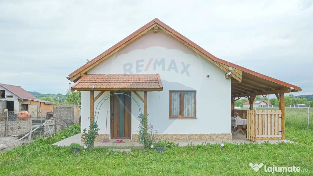 Teren Intravilan + Casa de vacanta Acris | Vama Buzaului ...