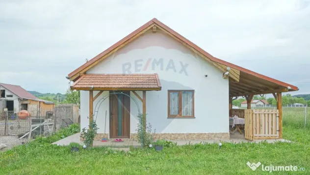 Teren Intravilan + Casa de vacanta Acris | Vama Buzaului ...