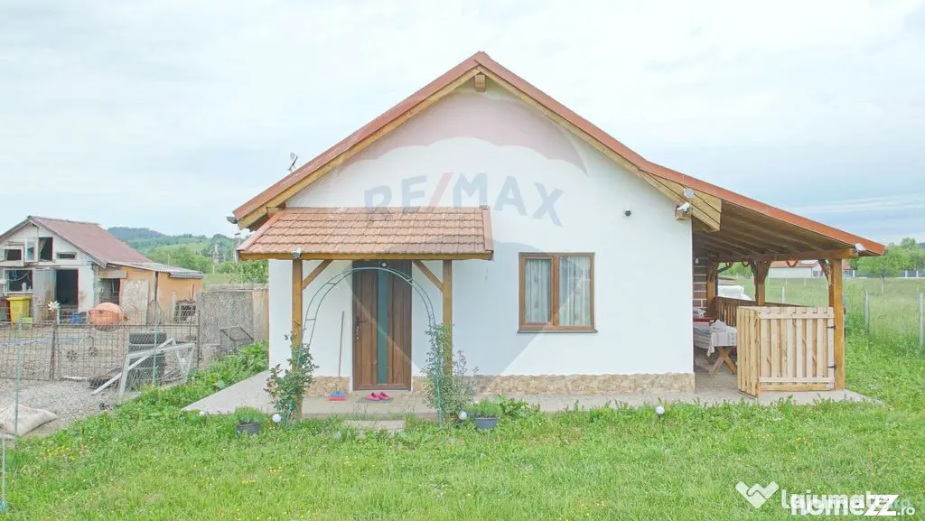 Teren Intravilan + Casa de vacanta Acris | Vama Buzaului ...